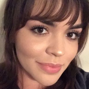 Meet your Posher, Alma